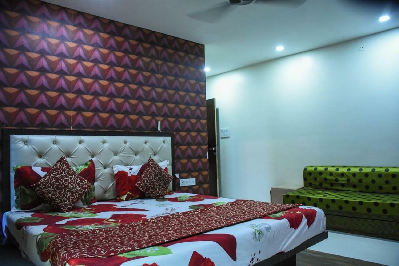 Hotel Dilip Indore Exterior photo